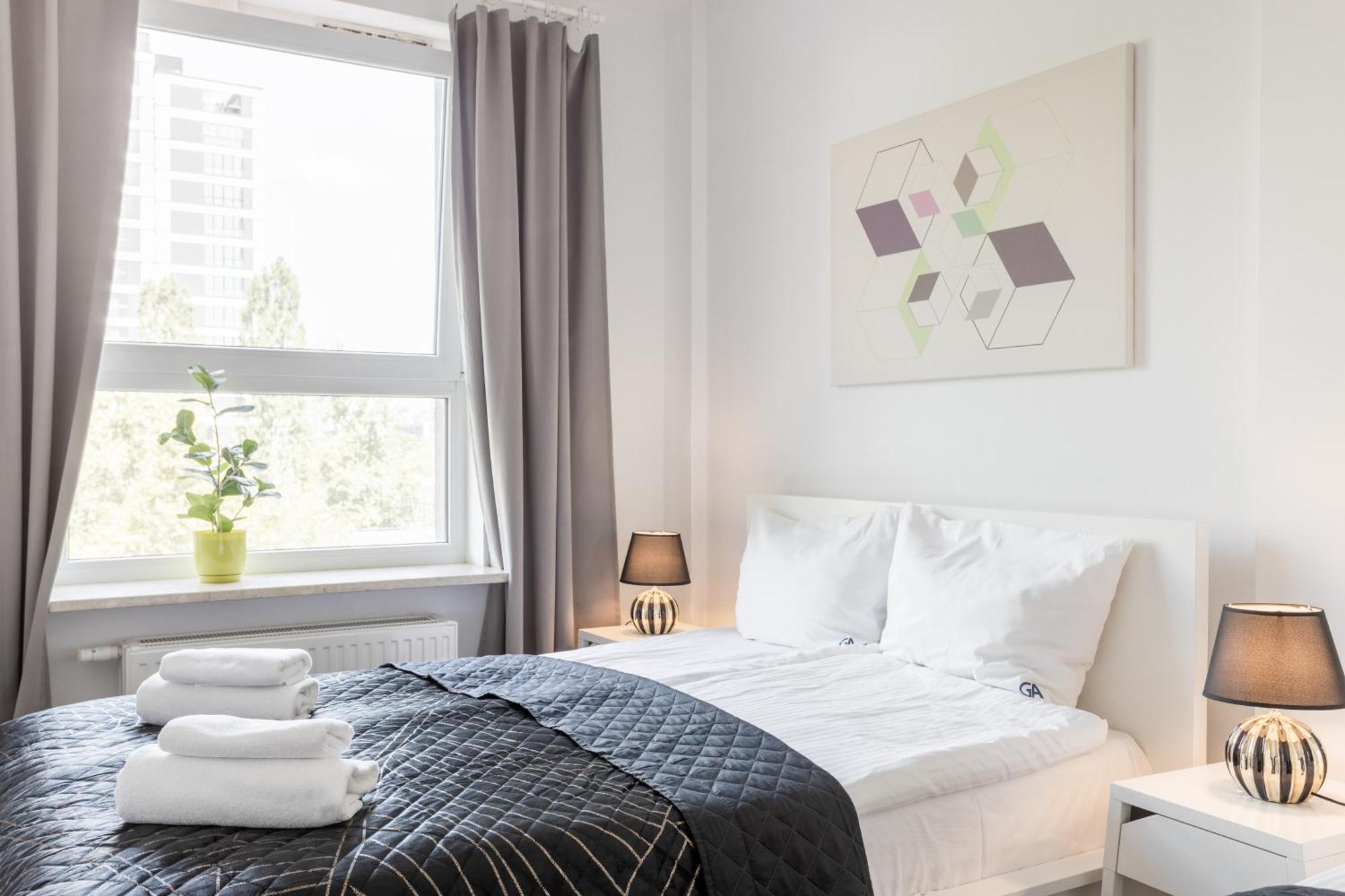 Urban Chic - Pereca - Rondo Onz - Luxury Warsaw Stays - 14 People Экстерьер фото